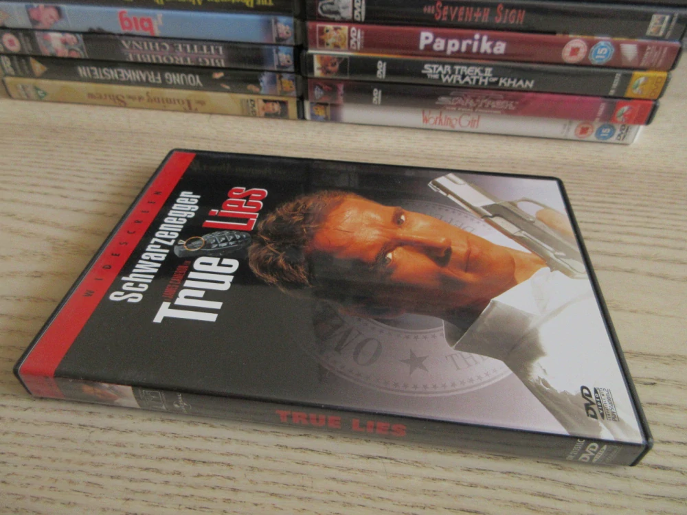 PRAVDIVÉ LŽI, A. SCHWARZENEGGER, DVD FILM