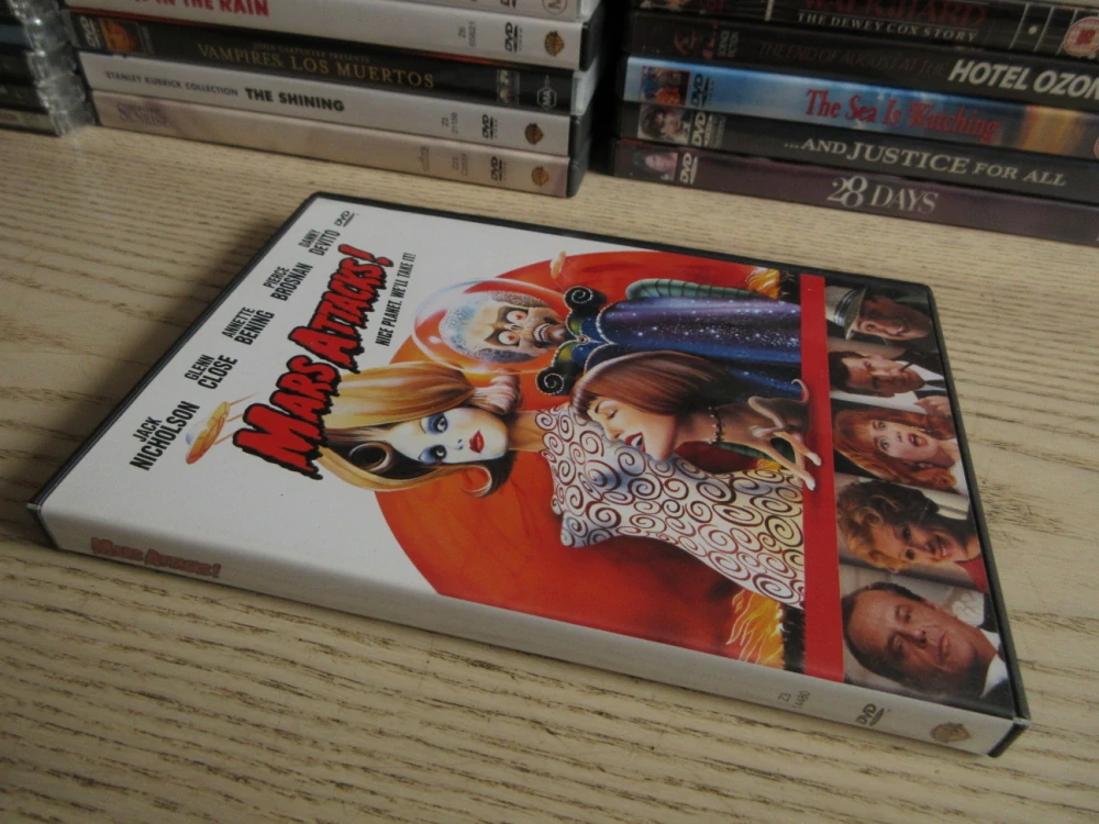 MARS ÚTOČÍ, NICHOLSON, BROSNAN, CLOSE, GB OBAL, ČESKÉ TITULKY, DVD FILM