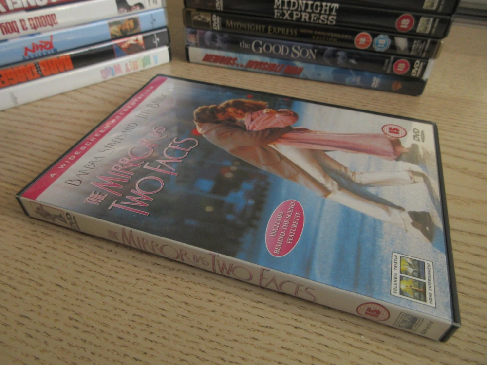 DVĚ TVÁŘE LÁSKY, GB OBAL, ČESKÉ TITULKY, DVD FILM