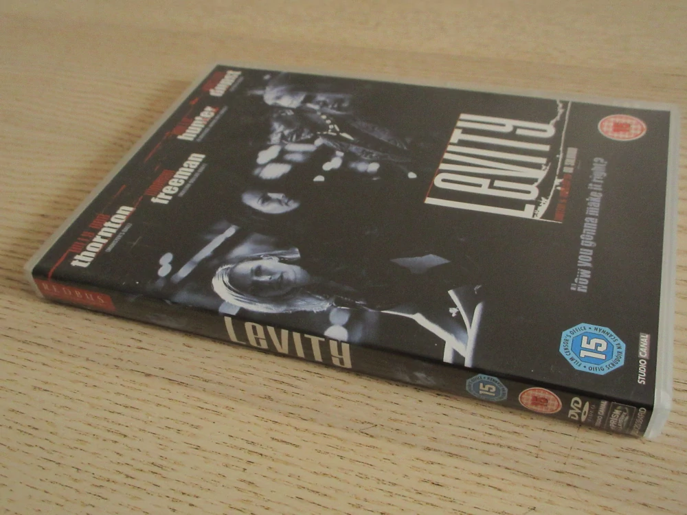 MUŽ KTERÝ ZABIL, M.FREEMAN, GB OBAL, ČESKÁ VERZE, DVD FILM