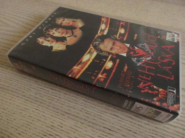 NEHYNOUCÍ LÁSKA, OLDMAN, VHS VIDEOKAZETA