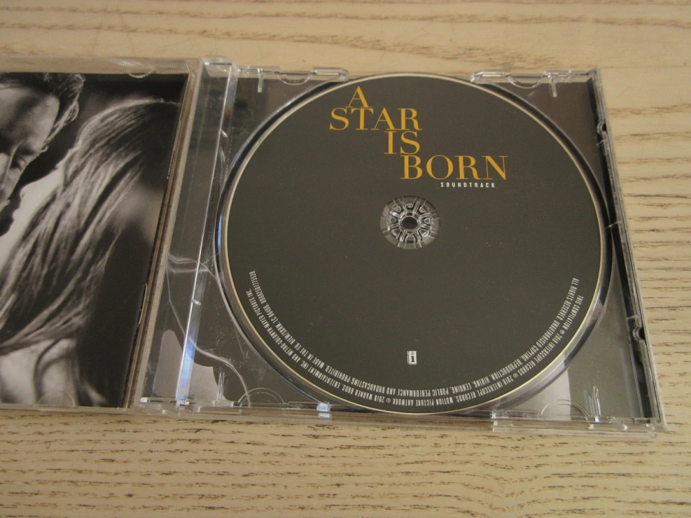 A STAR IS BORN, CD HUDBA