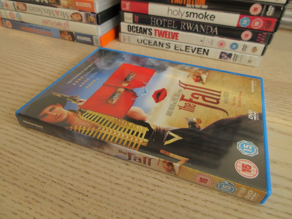 PÁD, GB.OBAL, ČESKÁ VERZE, DVD FILM
