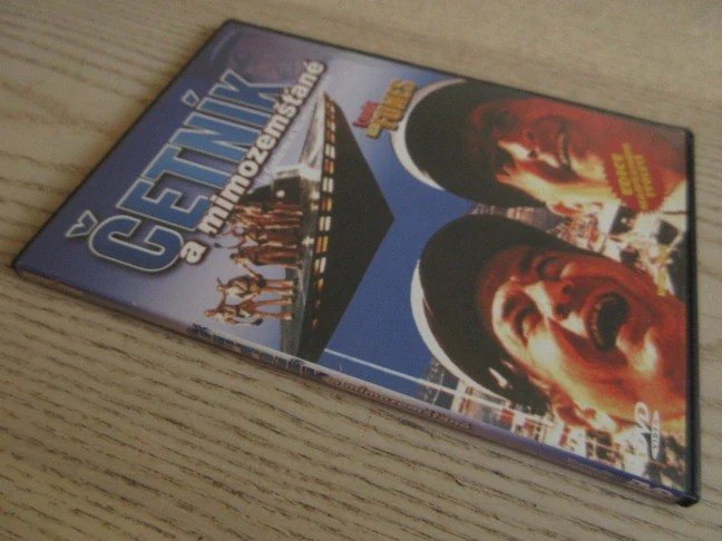 ČETNÍK A MIMOZEMŠŤANÉ, L. DE FUNES, DVD FILM