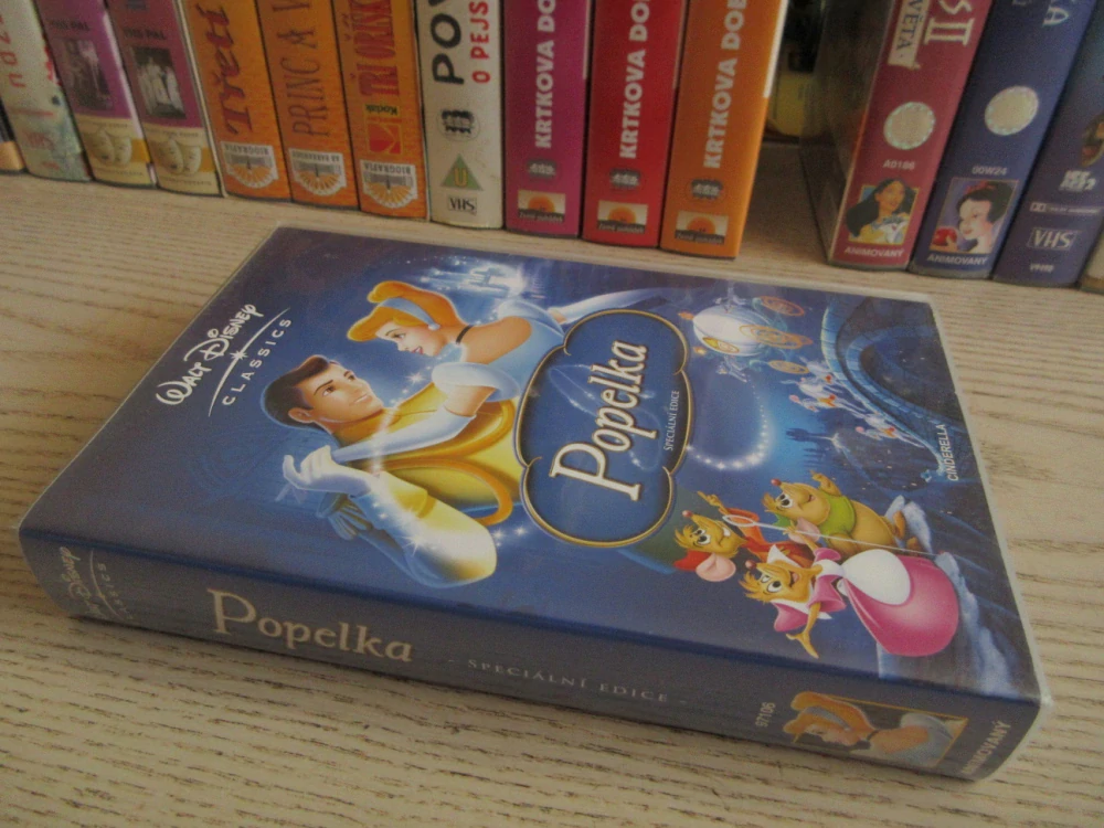 POPELKA, VHS VIDEOKAZETA