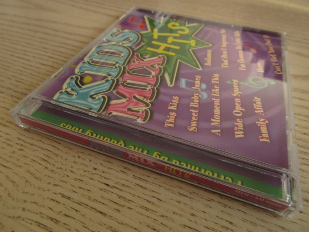 KIDS MIX HITS, CD HUDBA