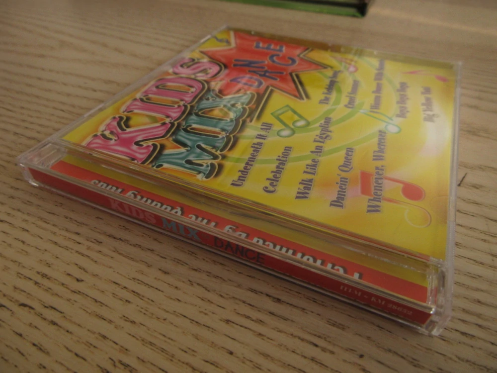 KIDS MIX DANCE, KETCHUP SONG,SHAKIRA, AJ.CD HUDBA