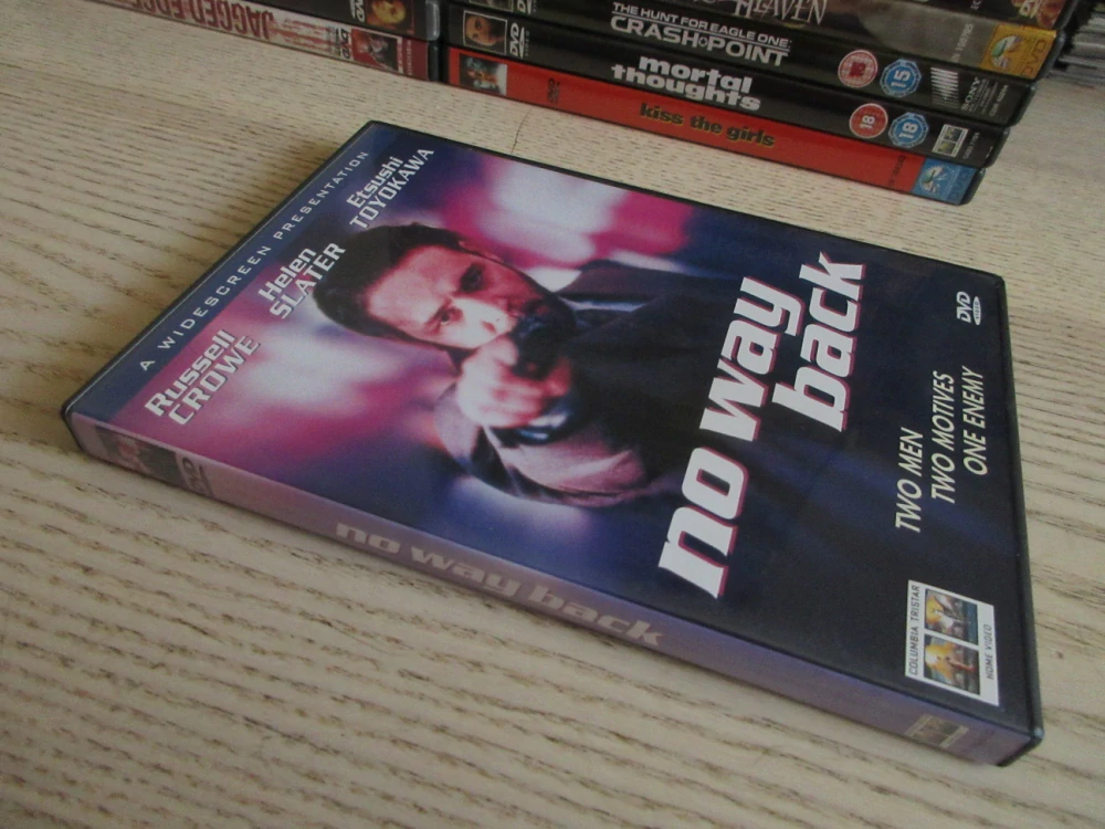 NENÍ CESTY ZPĚT, R.CROWE,H.SLATER, GB OBAL, ČESKÉ TITULKY, DVD FILM