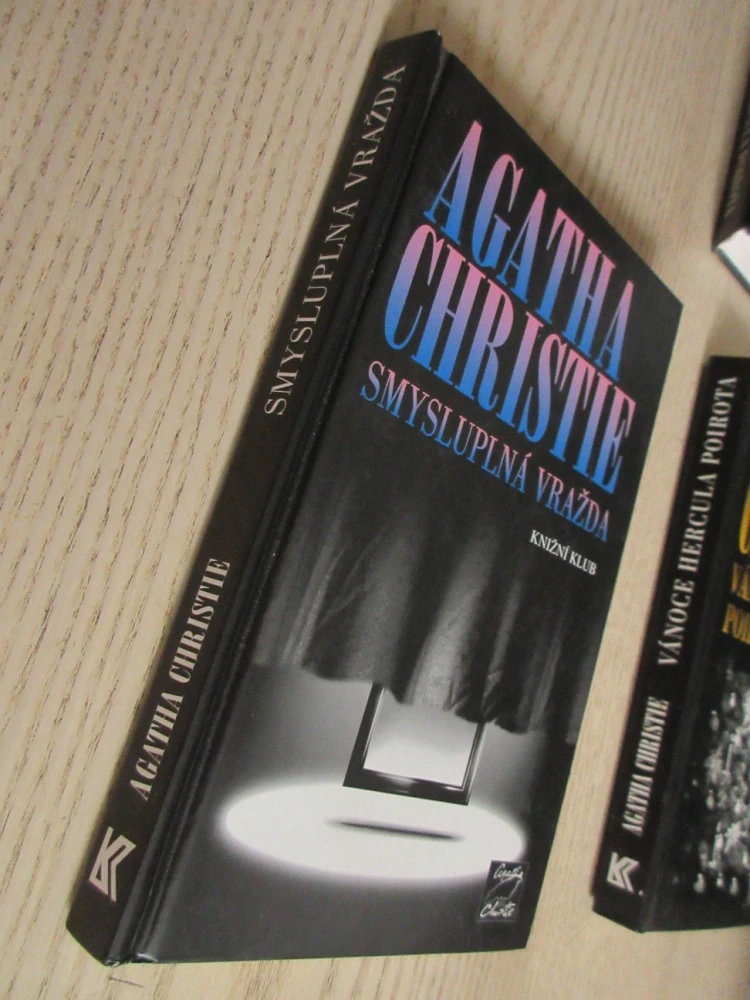 SMYSLUPLNÁ VRAŽDA, AGATHA CHRISTIE, STAV! **an