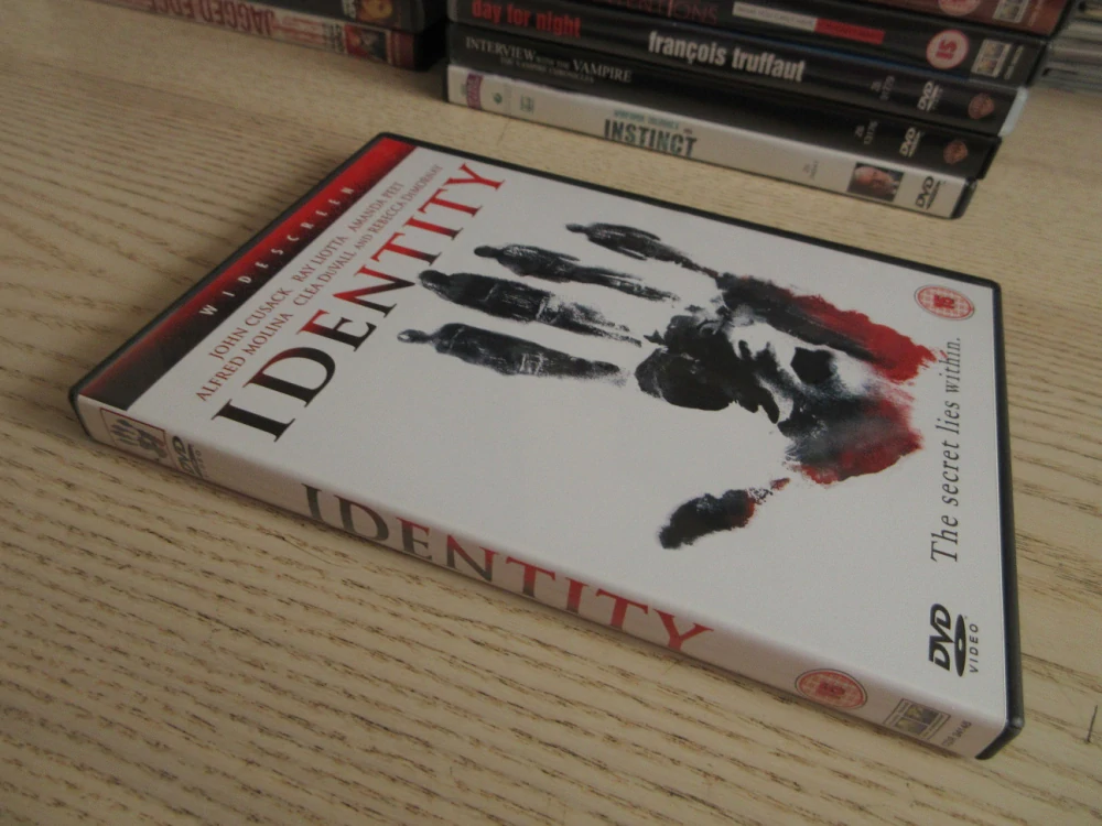 IDENTITA, J.CUSACK, R.LIOTTA, GB OBAL, ČESKÉ TITULKY, DVD FILM