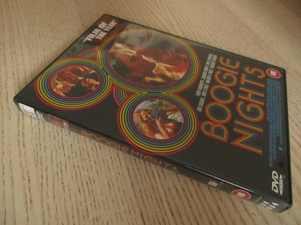 HŘÍŠNÉ NOCI, M.WAHLBERG, B.REYNOLDS, GB OBAL, ČESKÉ DVD FILM