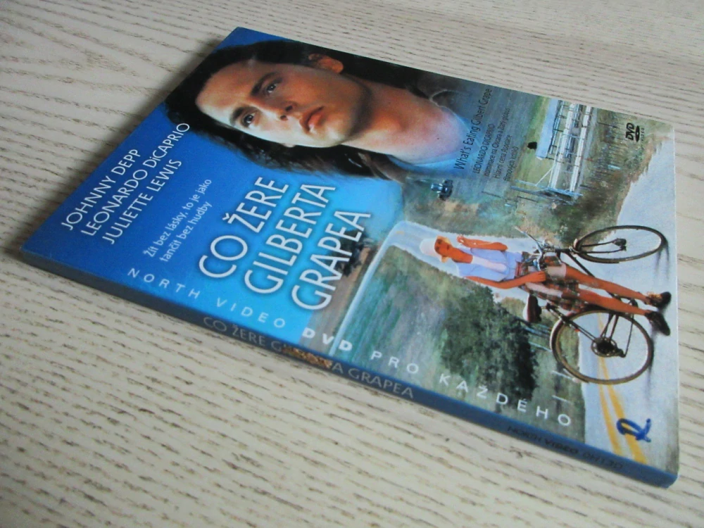 CO ŽERE GILBERTA GRAPEA, JOHNNY DEPP, DVD FILM