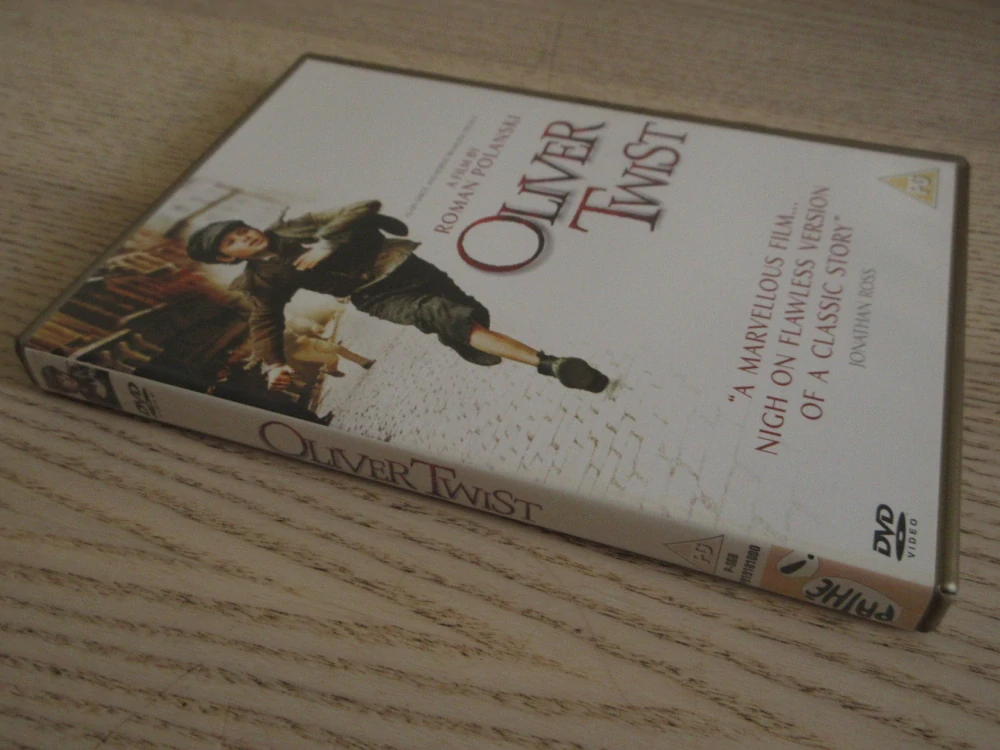 OLIVER TWIST, B.KINGSLEY, M.STRONG, GB OBAL, ČESKÉ DVD FILM