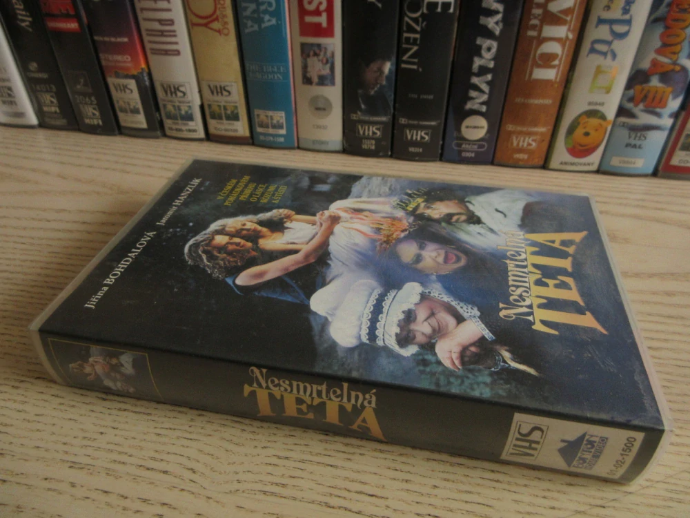 NESMRTELNÁ TETA, J. BOHDALOVÁ, J. HANZLÍK, VHS VIDEOKAZETA