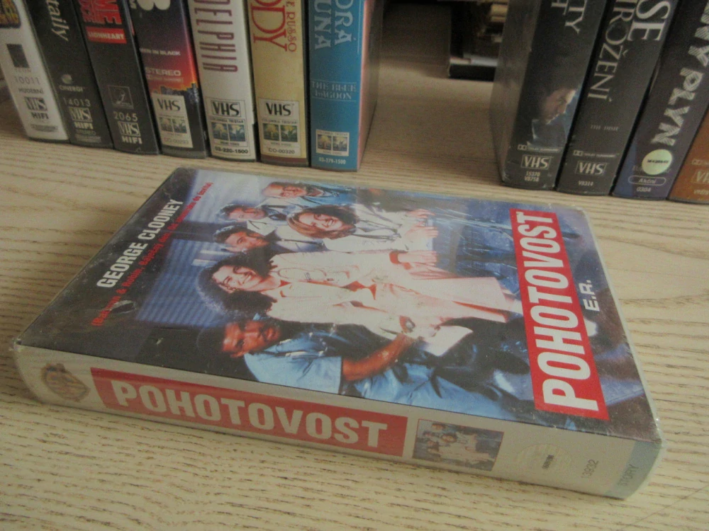 POHOTOVOST, G. CLOONEY, VHS VIDEOKAZETA