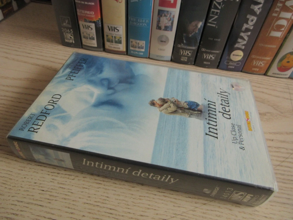 INTIMNÍ DETAILY, R. REDFORD, M. PFEIFFER, VHS VIDEOKAZETA