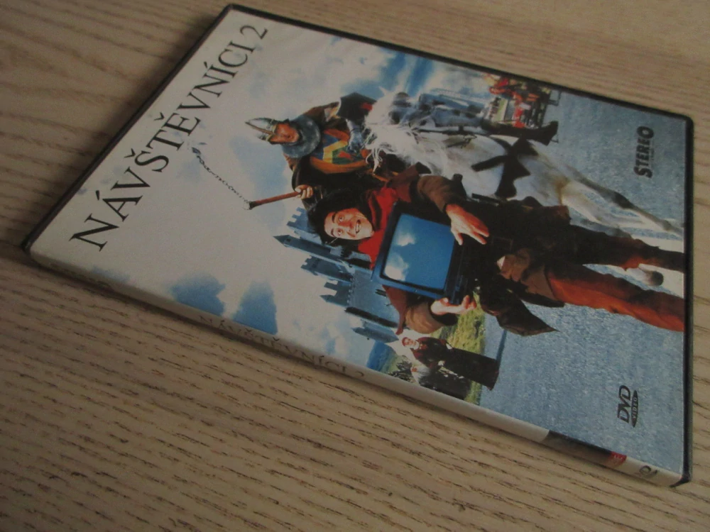 NÁVŠTĚNÍCI 2, J. RENO, M. ROBIN, DVD FILM