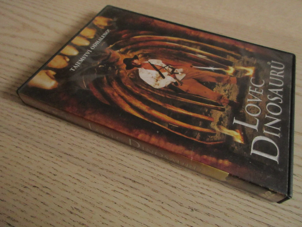 LOVEC DINOSAURŮ, CH. PLUMMER, B. SWITZER, DVD FILM