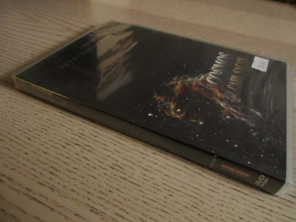 VYTRVALOST PAMĚTI, COSMOS CARL SAGAN, DVD FILM DOKUMENT