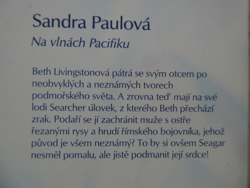NA VLNÁCH PACIFIKU, SANDRA PAULOVÁ, **an
