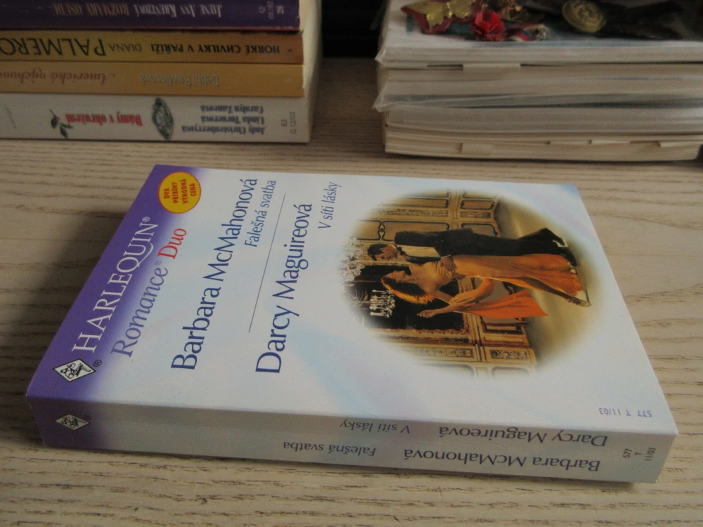 FALEŠNÁ SVATBA, BARBARA MCMAHONOVÁ, V SÍTI LÁSKY, DARCY MAGUIREOVÁ, **an