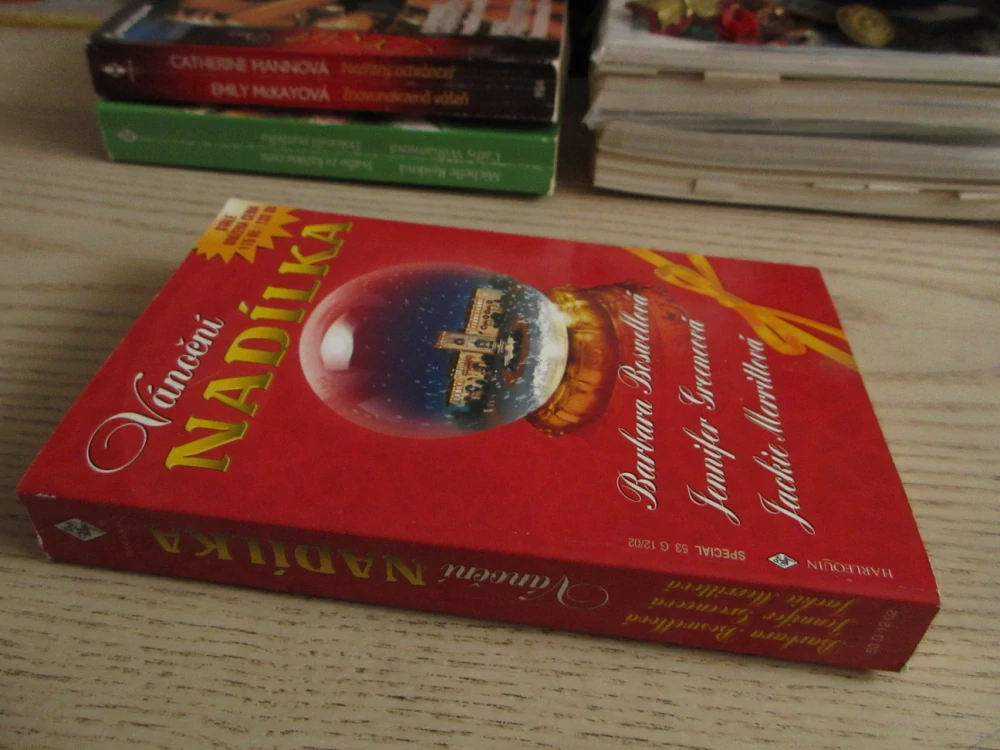 VÁNOČNÍ NADÍLKA: KOUZELNÝ PRSTEN, BARBARA BOSWELLOVÁ, DŮM ZÁZRAKŮ, JENNIFER GREENEOVÁ, LÉK PRO OSAMĚLÉ SRDCE, JACKIE MERRITTOVÁ, **an