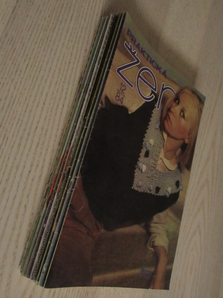 11X ČASOPIS PRAKTICKÁ ŽENA, R. 1984 A 1985, HÁČKOVÁNÍ, ODĚVY, MÓDA, **an