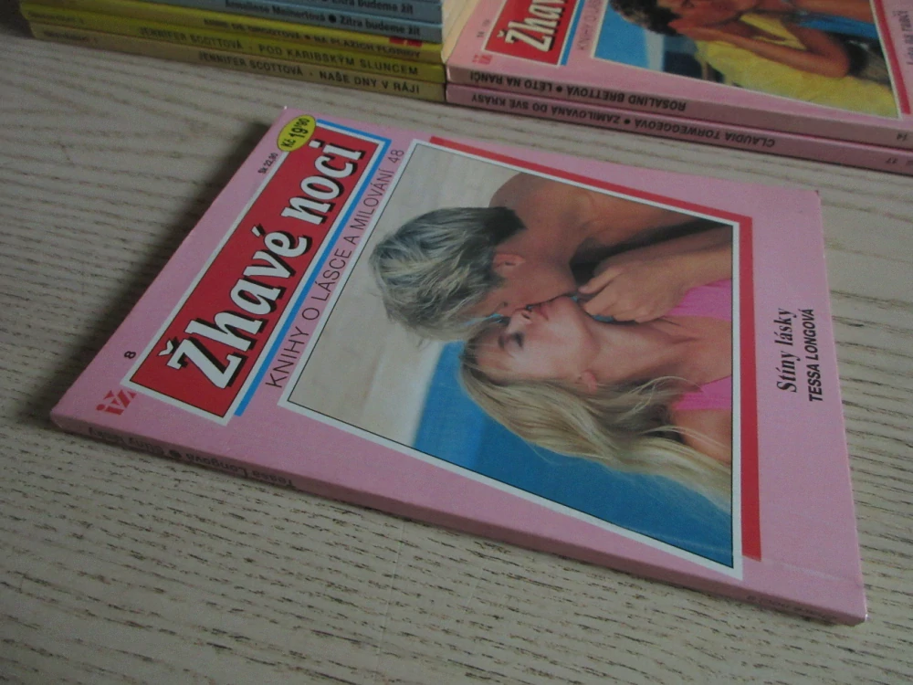 STÍNY LÁSKY, TESSA LONGOVÁ, ŽHAVÉ NOCI 8, **an