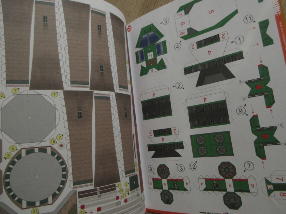 ABC, 24/2012, KOMPLETNÍ DÉČKA, VOJENSKÁ TECHNIKA - VZNÁŠEDLO