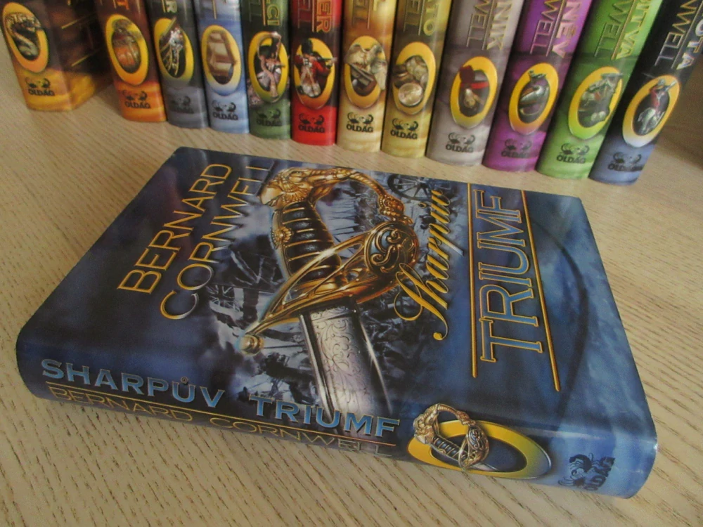 SHARPŮV TRIUMF, BERNARD CORNWELL, **an