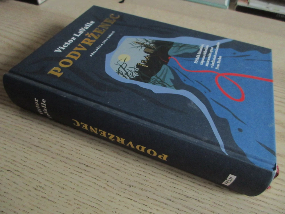 PODVRŽENEC, VICTOR LAVALLE, **an