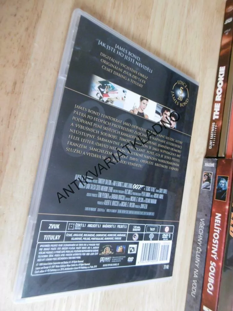 JAMES BOND 007- POVOLENÍ ZABÍJET, DVD FILM