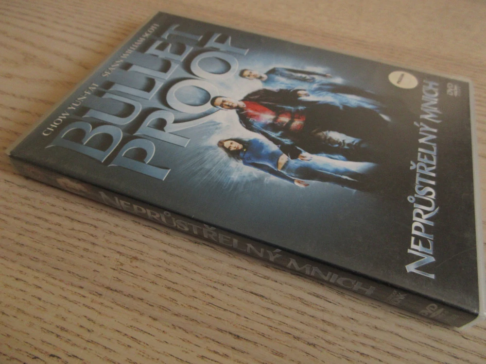 NEPRŮSTŘELNÝ MNICH, CH. YUN-FAT, S. W. SCOTT, DVD FILM