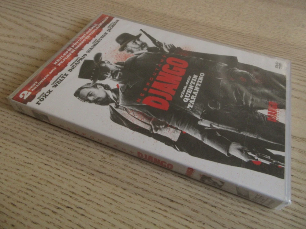 NESPOUTANÝ DJANGO, R: Q. TARANTINO, DVD FILM