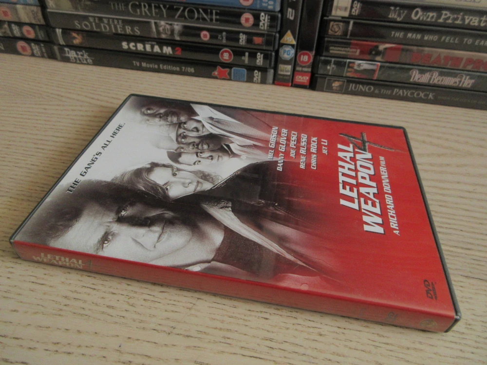 SMRTONOSNÁ ZBRAŇ 4, M. GIBSON, D. GLOVER, GB OBAL, ČESKÉ TITULKY, DVD FILM