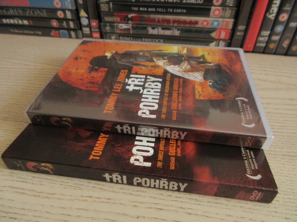 TŘI POHŘBY, T. L. JONES, DVD FILM