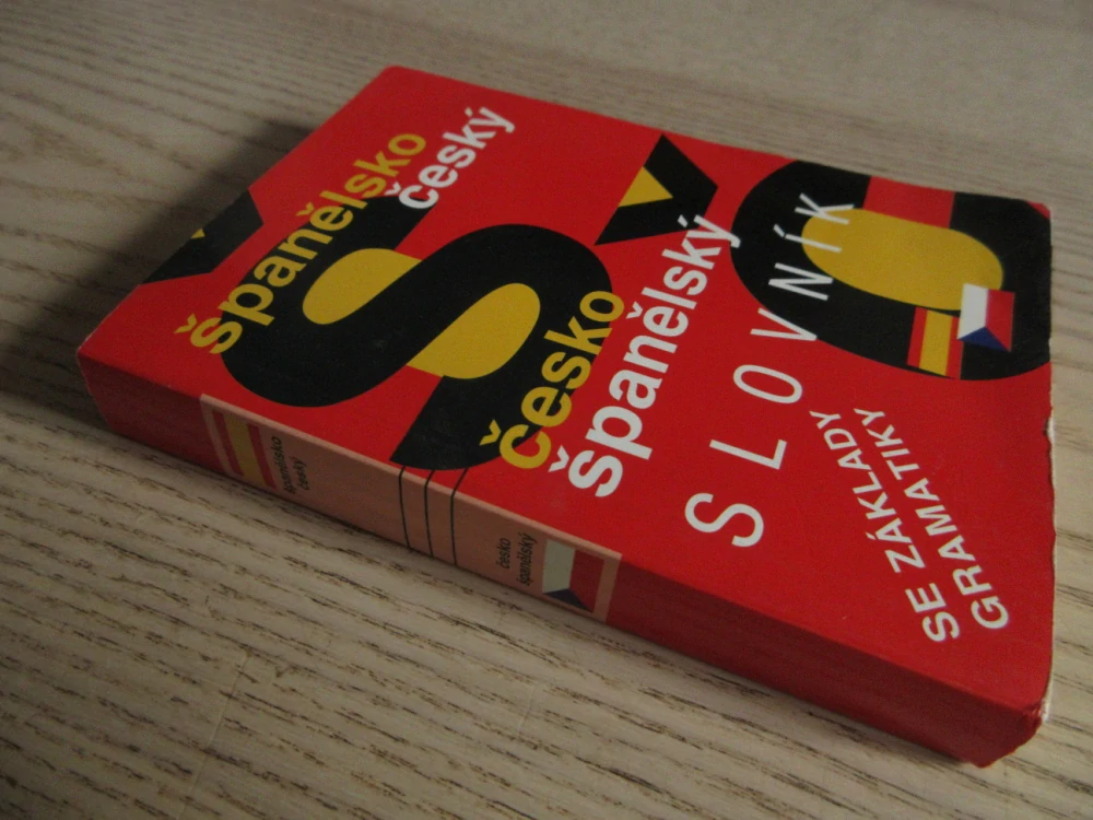 ŠPANĚLSKO-ČESKÝ, ČESKO-ŠPANĚLSKÝ SLOVNÍK SE ZÁKLADY GRAMATIKY, **an