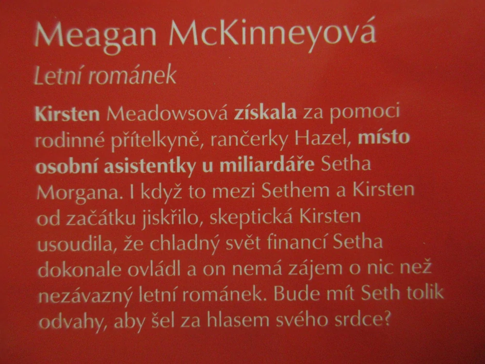 LETNÍ ROMÁNEK, MEAGAN MCKINNEYOVÁ, **an