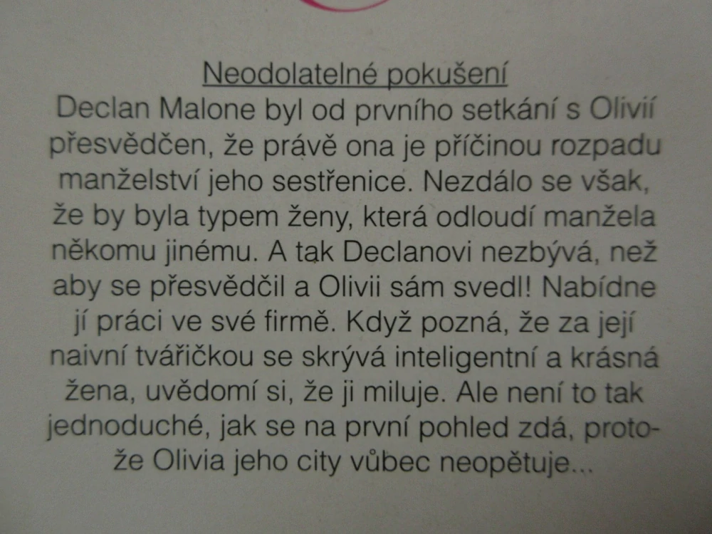 NEODOLATELNÉ POKUŠENÍ, SARA CRAVENOVÁ, **an