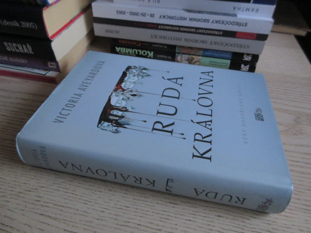 RUDÁ KRÁLOVNA, VICTORIA AVEYARDOVÁ, **an