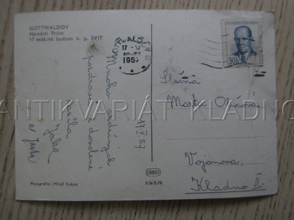 GOTTWALDOV, NÁMĚSTÍ PRÁCE, 17 ETÁŽOVÁ BUDOVA N. P. SVIT, VETERÁN - TRAMVAJ, AUTOBUS, OKRES ZLÍN, POHLEDNICE 1725