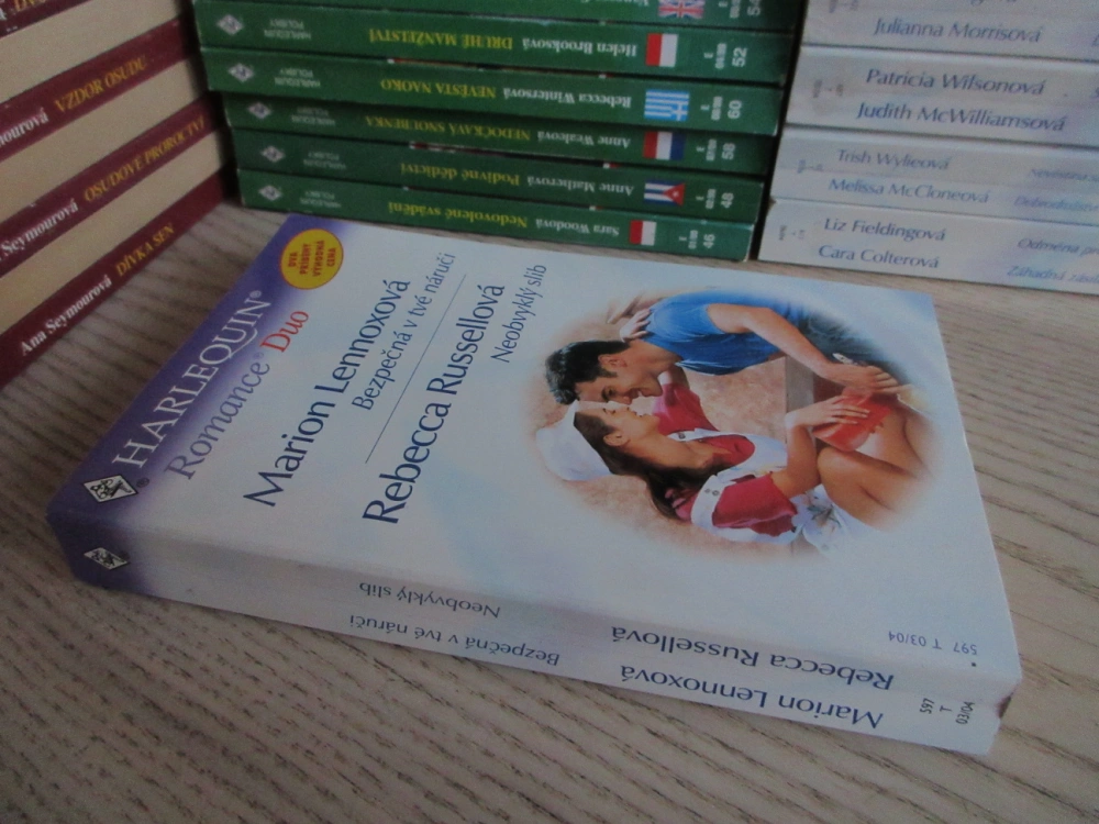 BEZPEČNÁ V TVÉ NÁRUČI, MARION LENNOXOVÁ, NEOBVYKLÝ SLIB, REBECCA RUSSELLOVÁ, **an