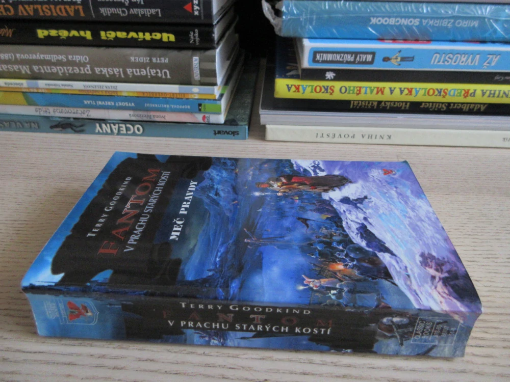 FANTOM 2: V PRACHU STARÝCH KOSTÍ, TERRY GOODKIND, MEČ PRAVDY, **an