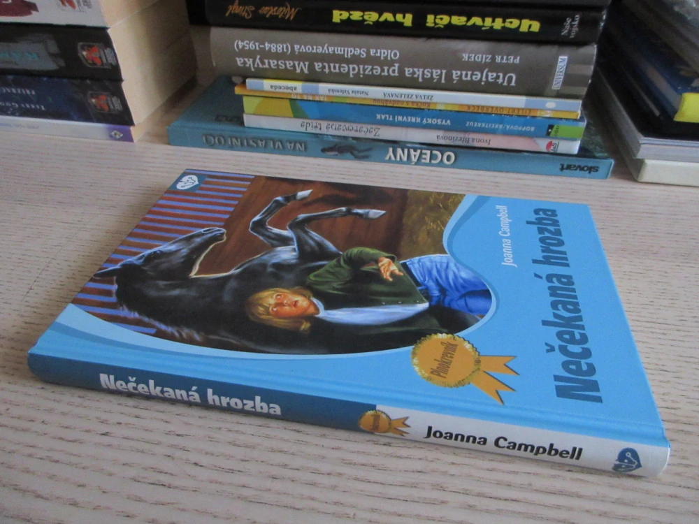 NEČEKANÁ HROZBA, JOANNA CAMPBELL, KAREN BENTLEY, **an