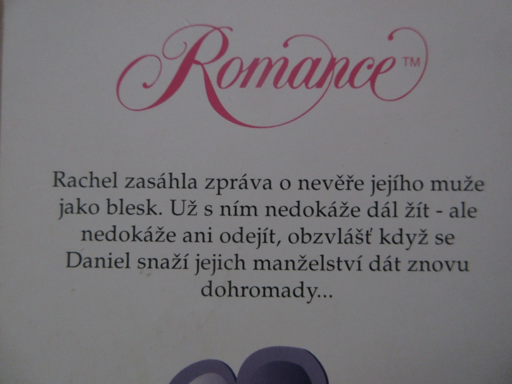DVOJÍ ŽIVOT, MICHELLE REIDOVÁ, **an