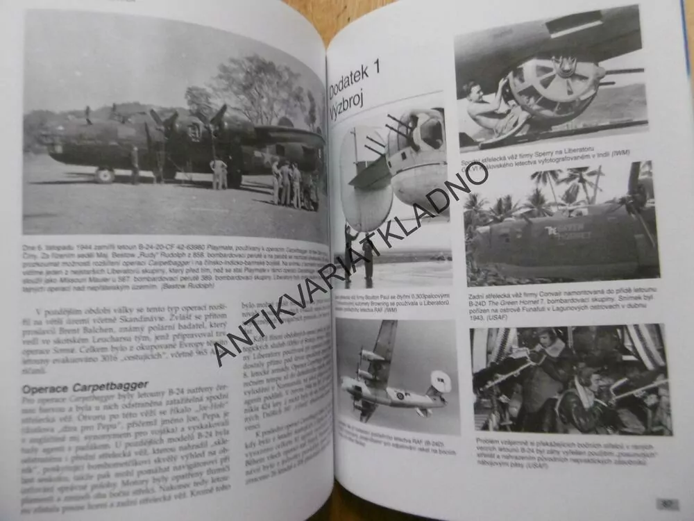 BOJOVÉ LEGENDY, B-24 LIBERATOR, BOWMAN