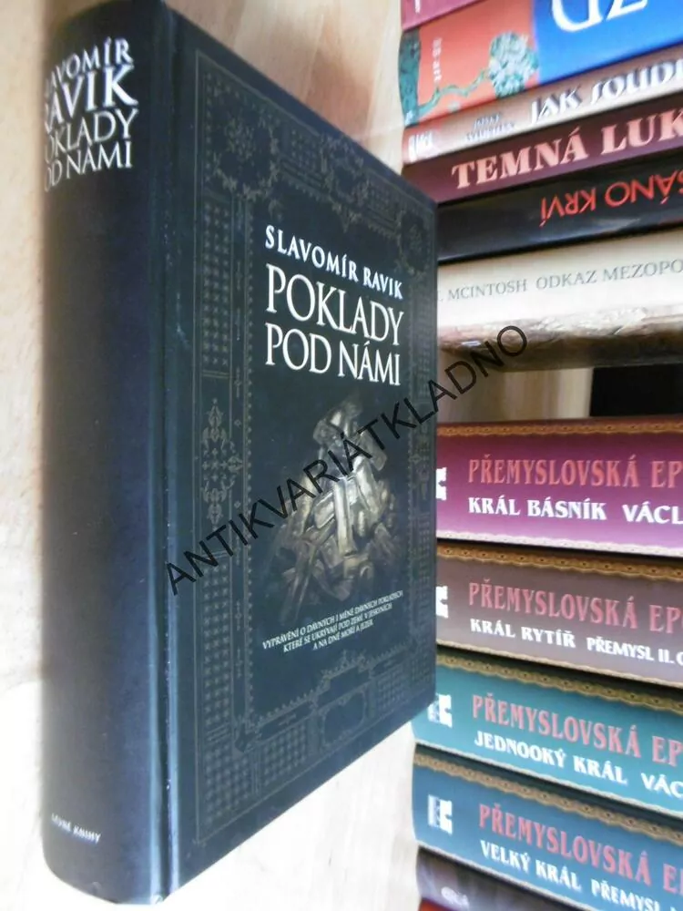 POKLADY POD NÁMI, SLAVOMÍR RAVIK, **an