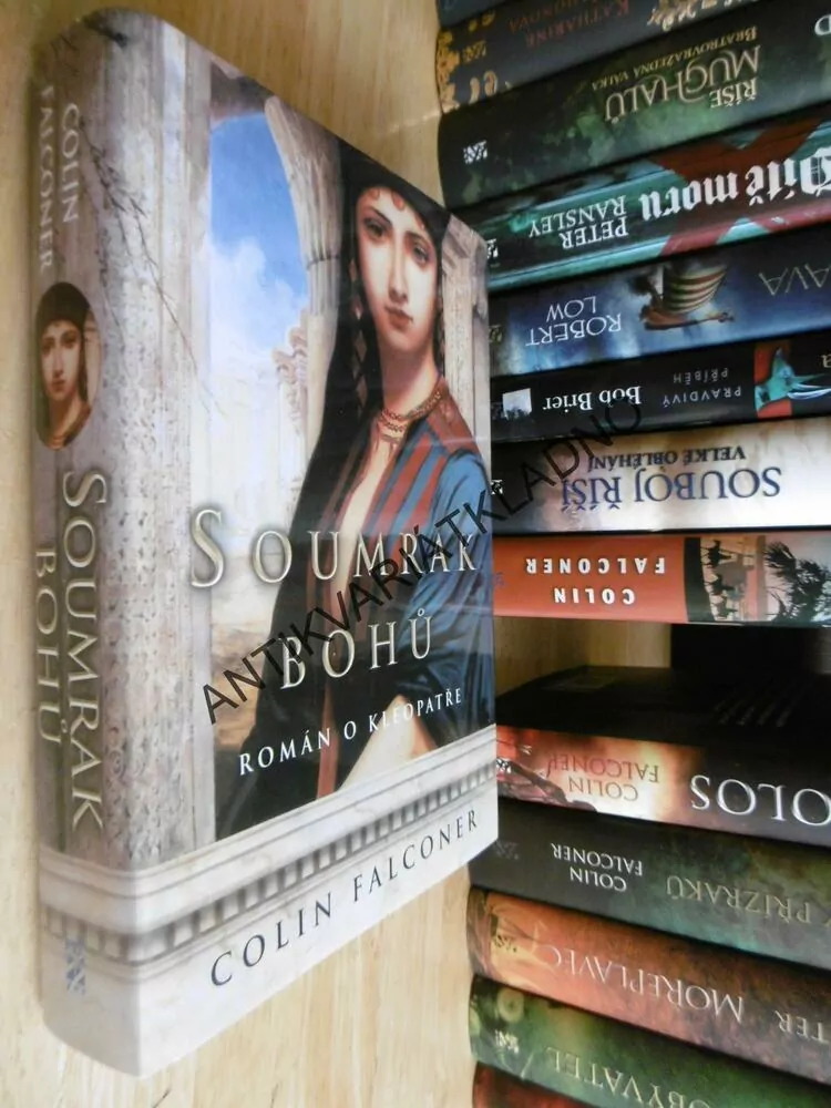 SOUMRAK BOHŮ, COLIN FALCONER, **an