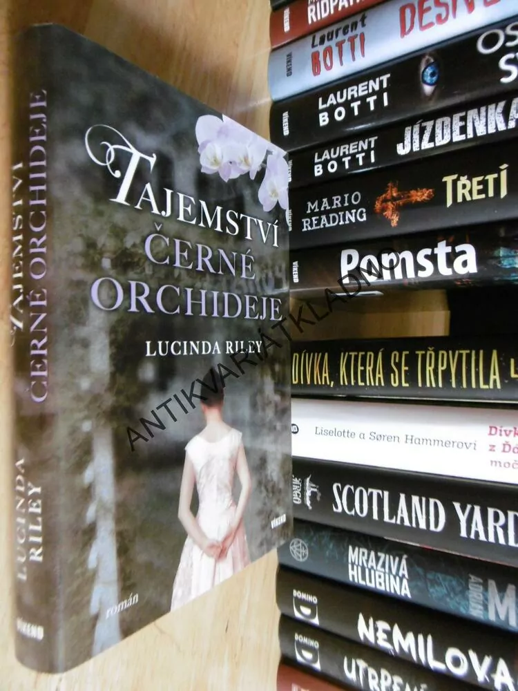 TAJEMSTVÍ ČERNÉ ORCHIDEJE, LUCINDA RILEY,