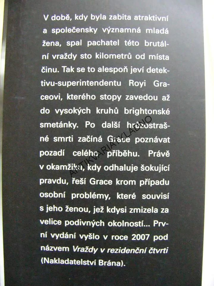 SMRT VE VYŠŠÍ SPOLEČNOSTI, PETER JAMES, **an